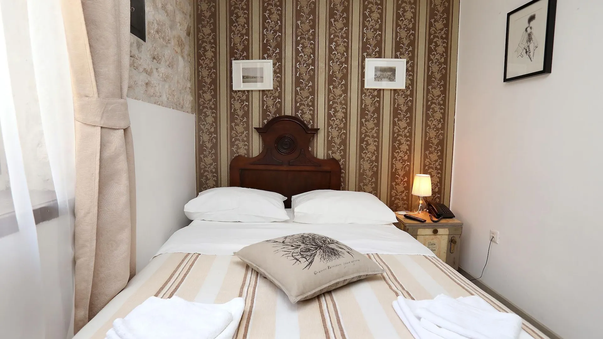 Villa Carrara Trogir 3*,