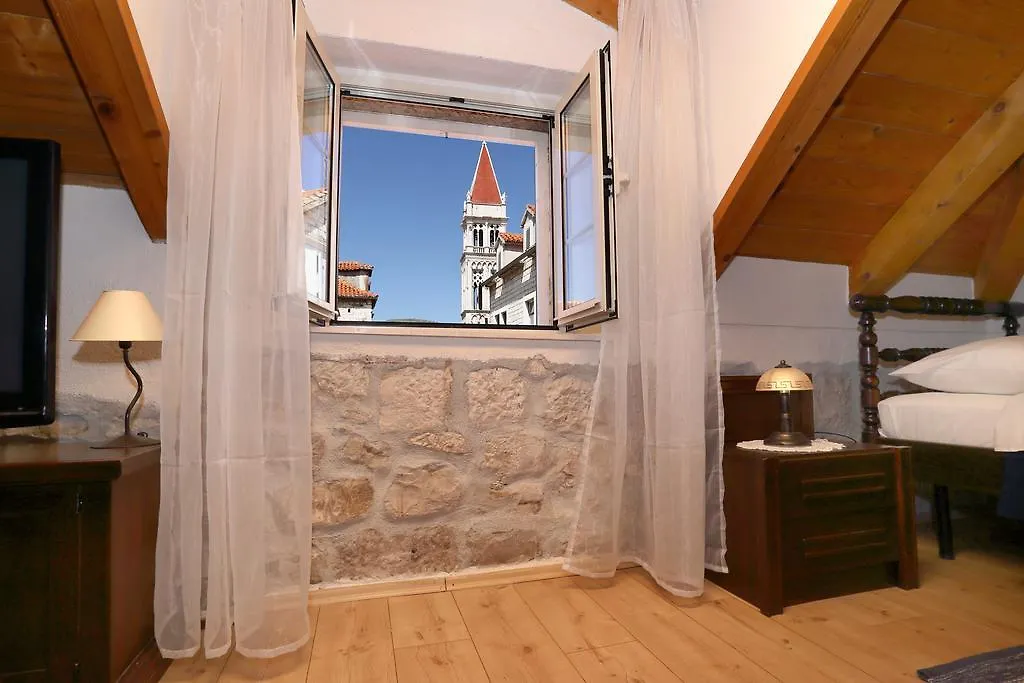 Villa Carrara Trogir Bed & Breakfast