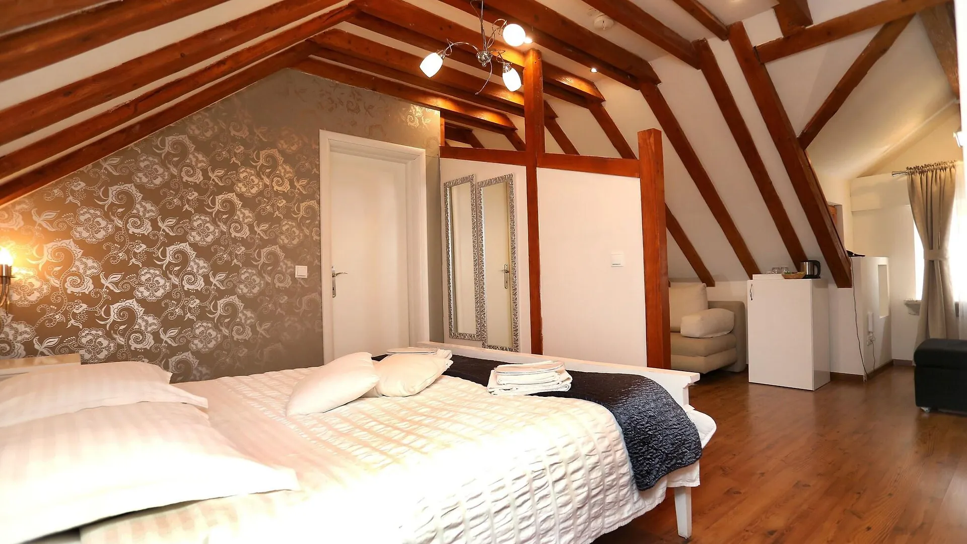 Villa Carrara Trogir Bed & Breakfast