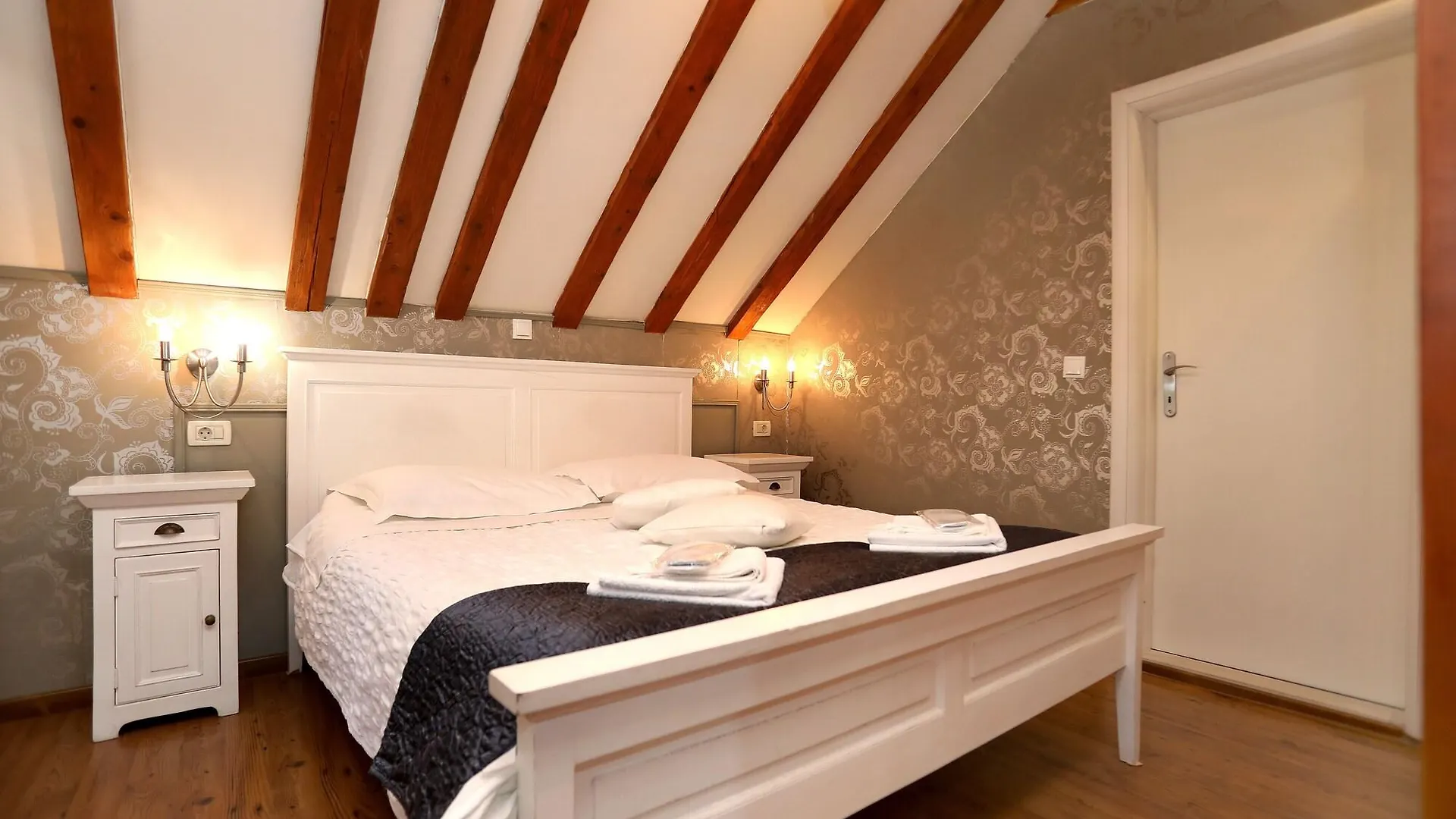 Villa Carrara Trogir 3*,