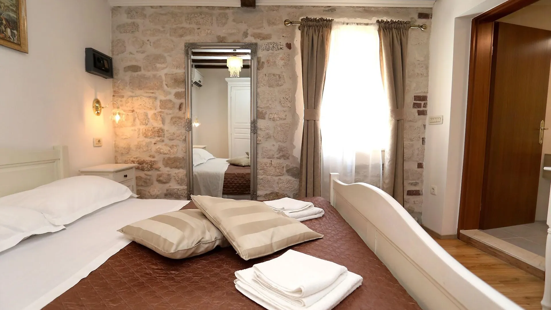 Villa Carrara Trogir Oda ve Kahvaltı
