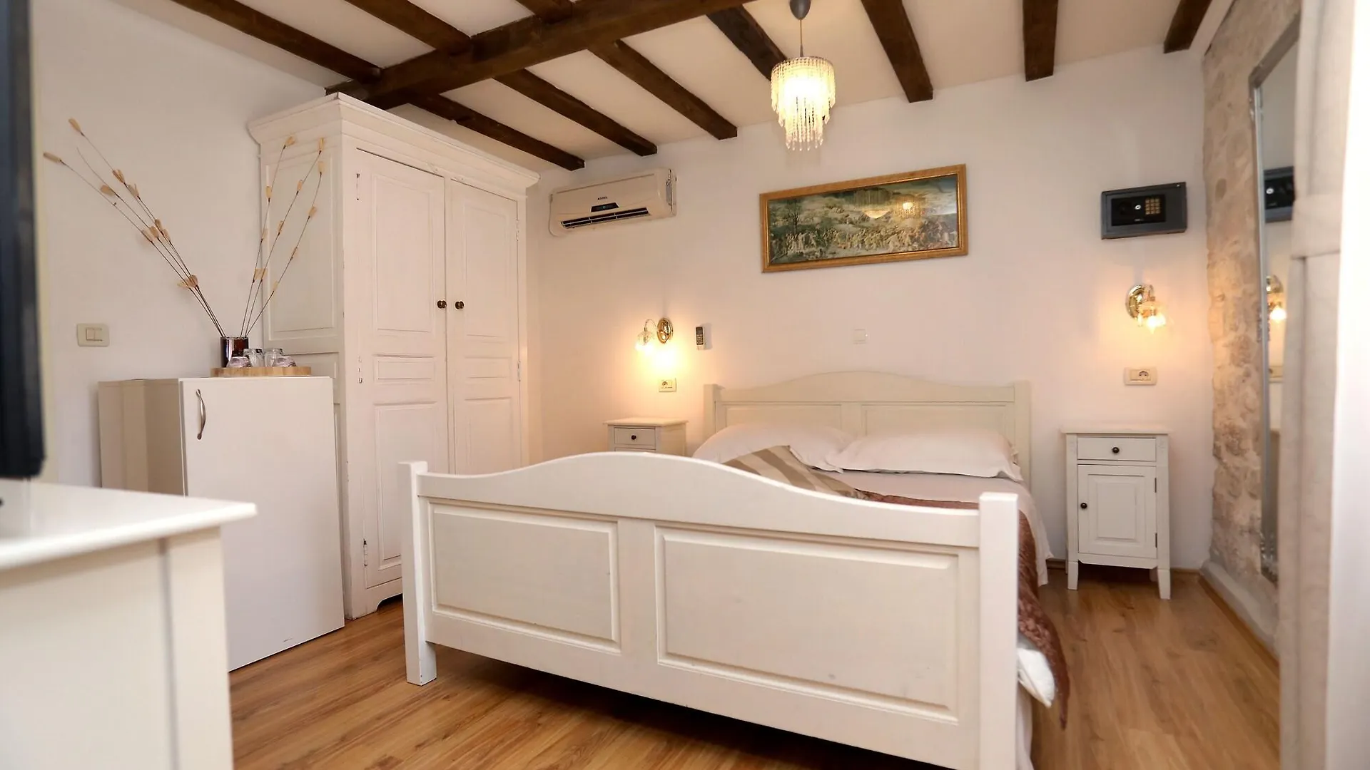 Villa Carrara Trogir 3*,